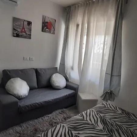 Via Di Francesco Apartamento *